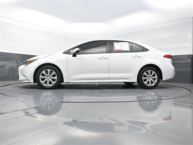 Used 2023 Toyota Corolla LE image 30
