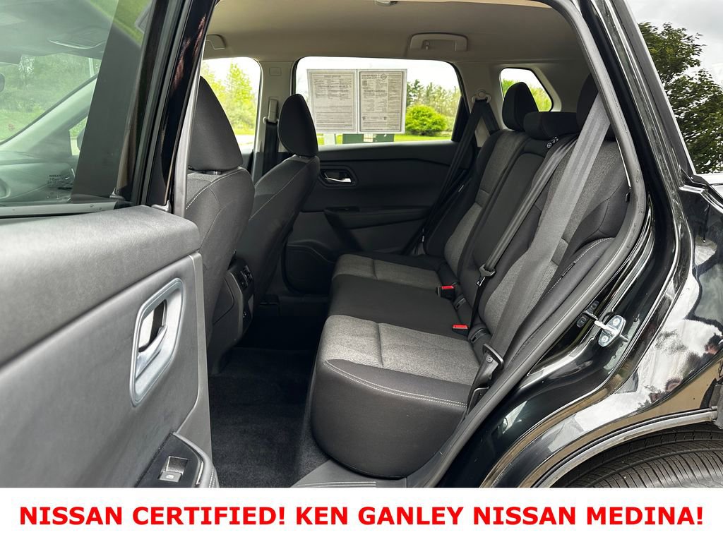 Certified 2026 Nissan Rogue SV AWD/4WD image 38