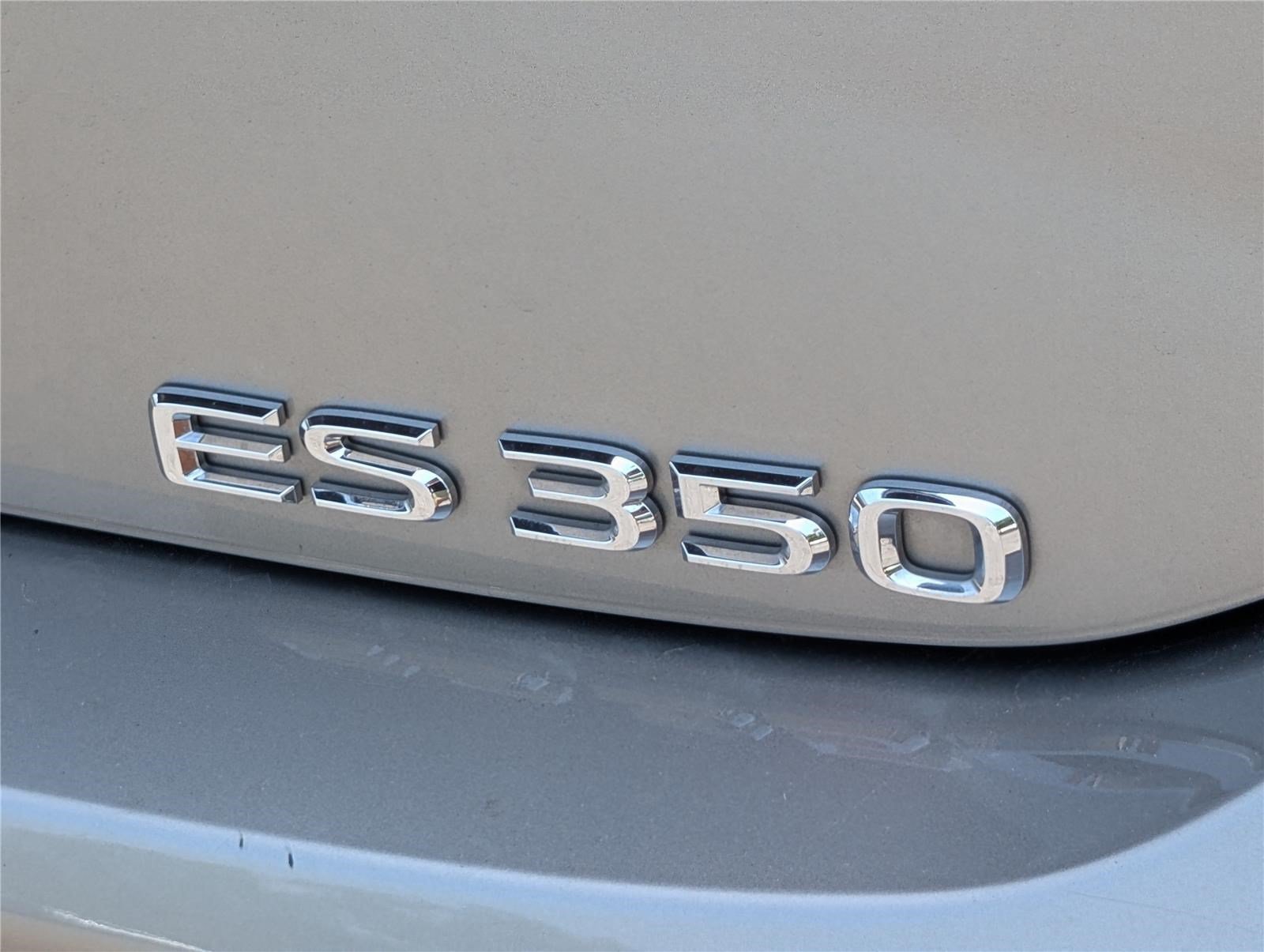 Used 2019 Lexus ES 350 w/ Accessory Package FWD image 9