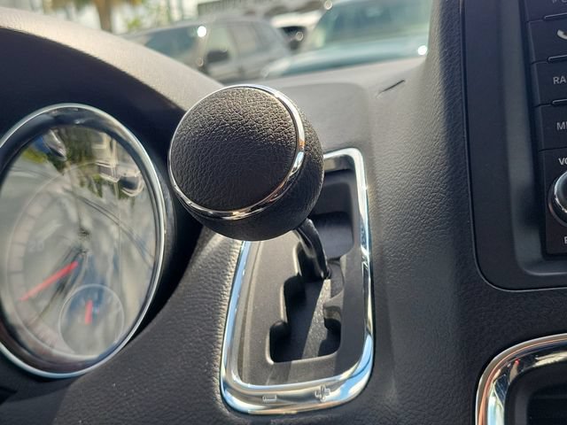 Used 2020 Dodge Grand Caravan SE w/ UConnect Hands-Free Group FWD image 28