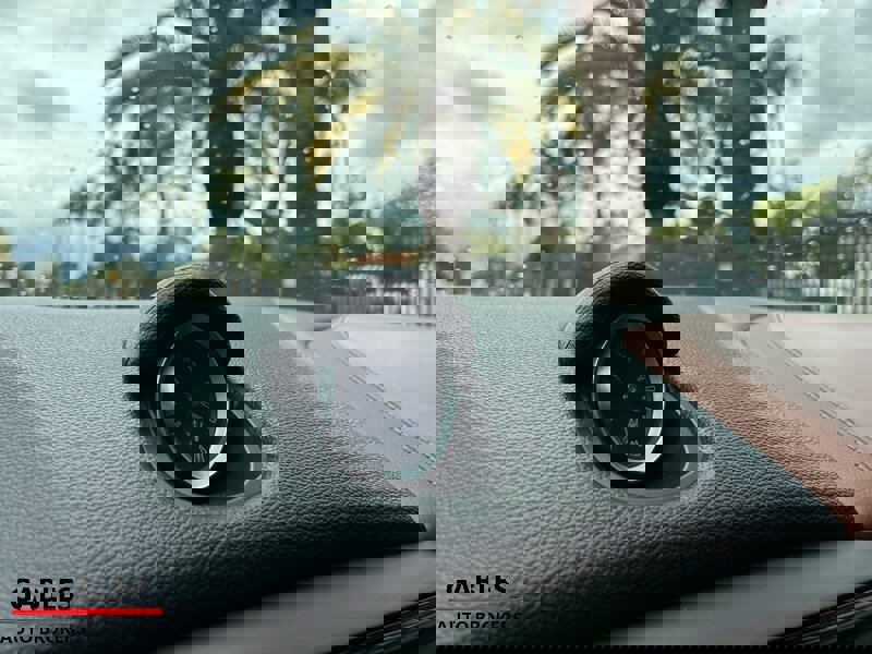 Used 2023 Maserati Ghibli Modena image 18