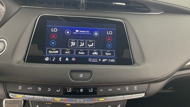 Used 2023 Cadillac XT4 Sport image 41