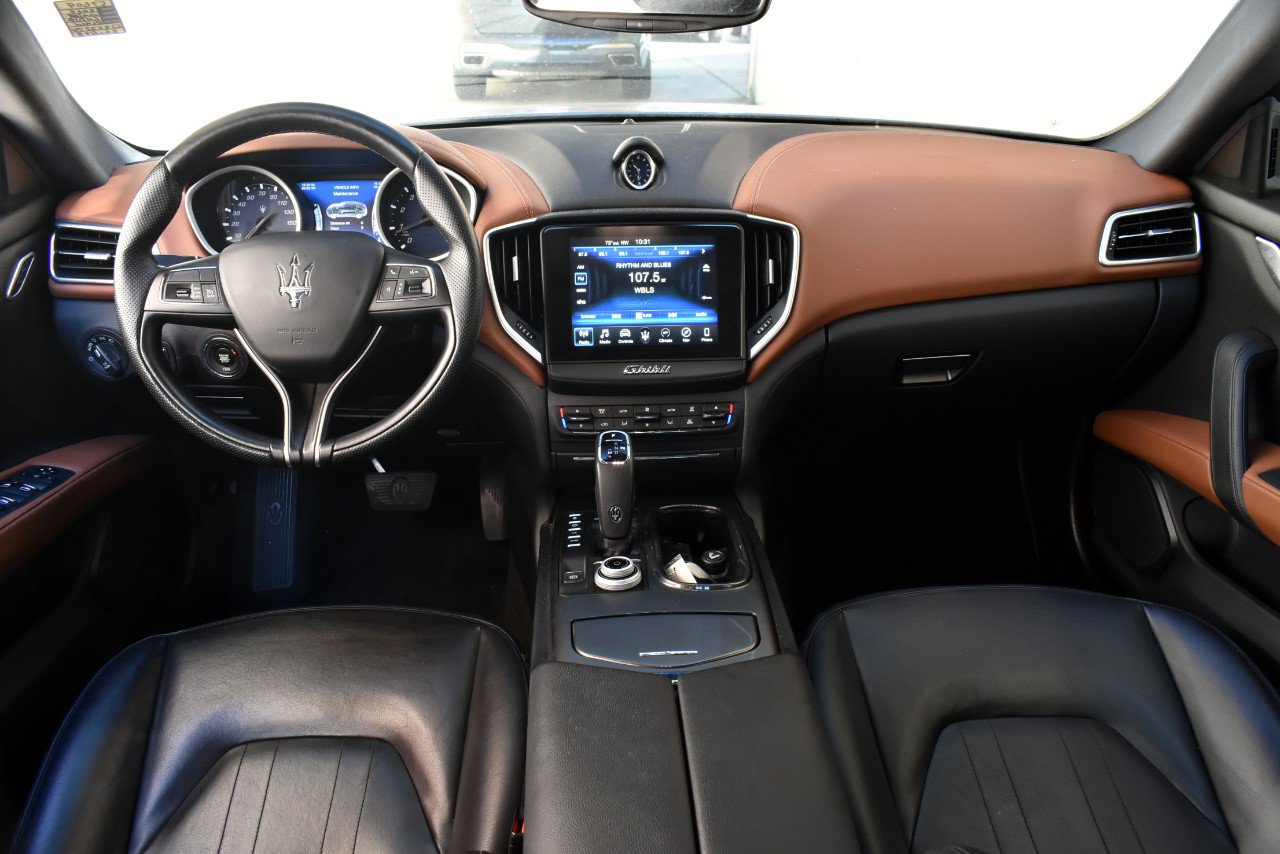 Used 2020 Maserati Ghibli RWD image 18