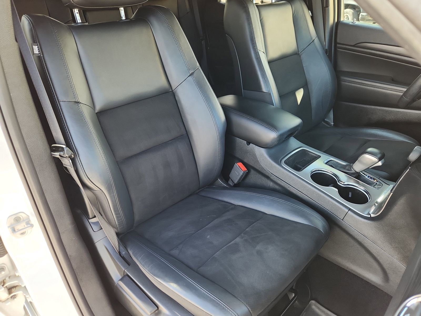Used 2021 Jeep Grand Cherokee Laredo X AWD/4WD image 14