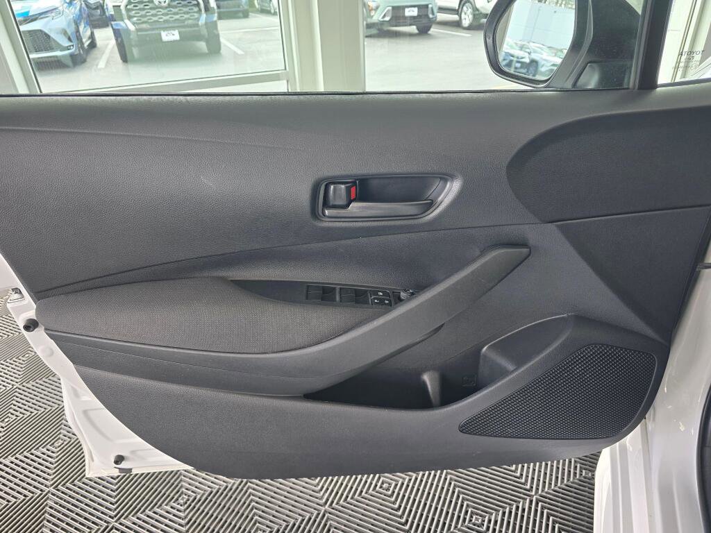 Used 2024 Toyota Corolla LE FWD image 19