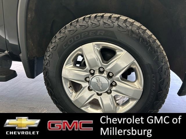 Used 2020 Chevrolet Silverado 2500 LTZ w/ LTZ Plus Package AWD/4WD image 11