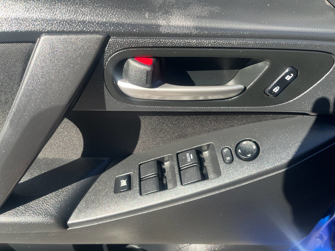 Used 2013 MAZDA MAZDA3 i Touring image 15