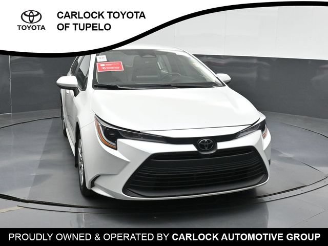 Used 2026 Toyota Corolla LE FWD image 7