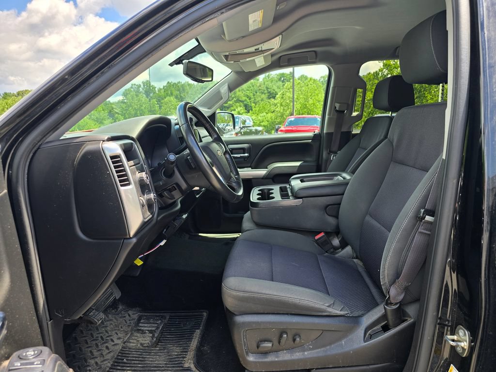 Used 2015 Chevrolet Silverado 1500 LT w/ All Star Edition AWD/4WD image 4