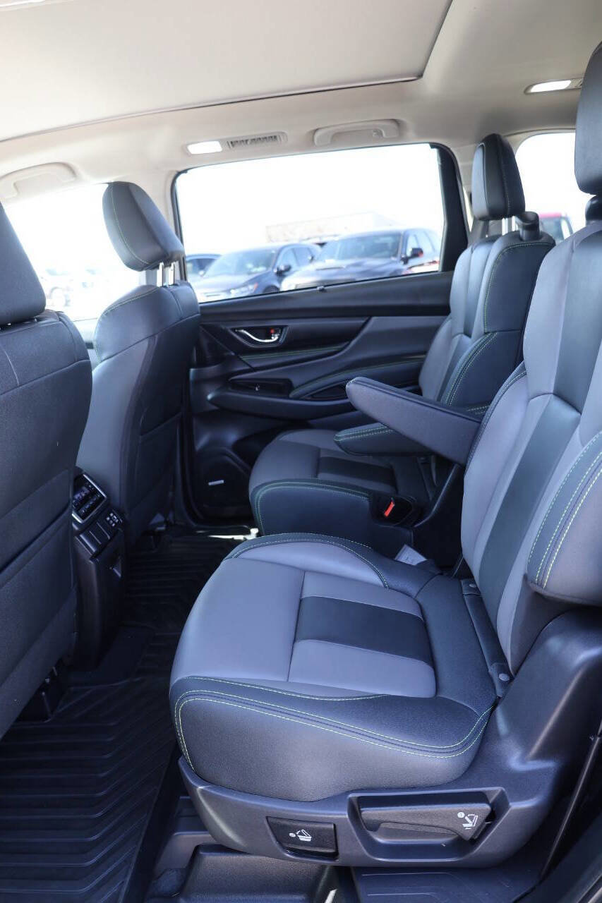 Used 2024 Subaru Ascent Onyx Edition Limited w/ Popular Package Onyx image 18