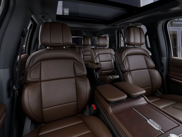 New 2027 Lincoln Navigator Reserve RWD image 10