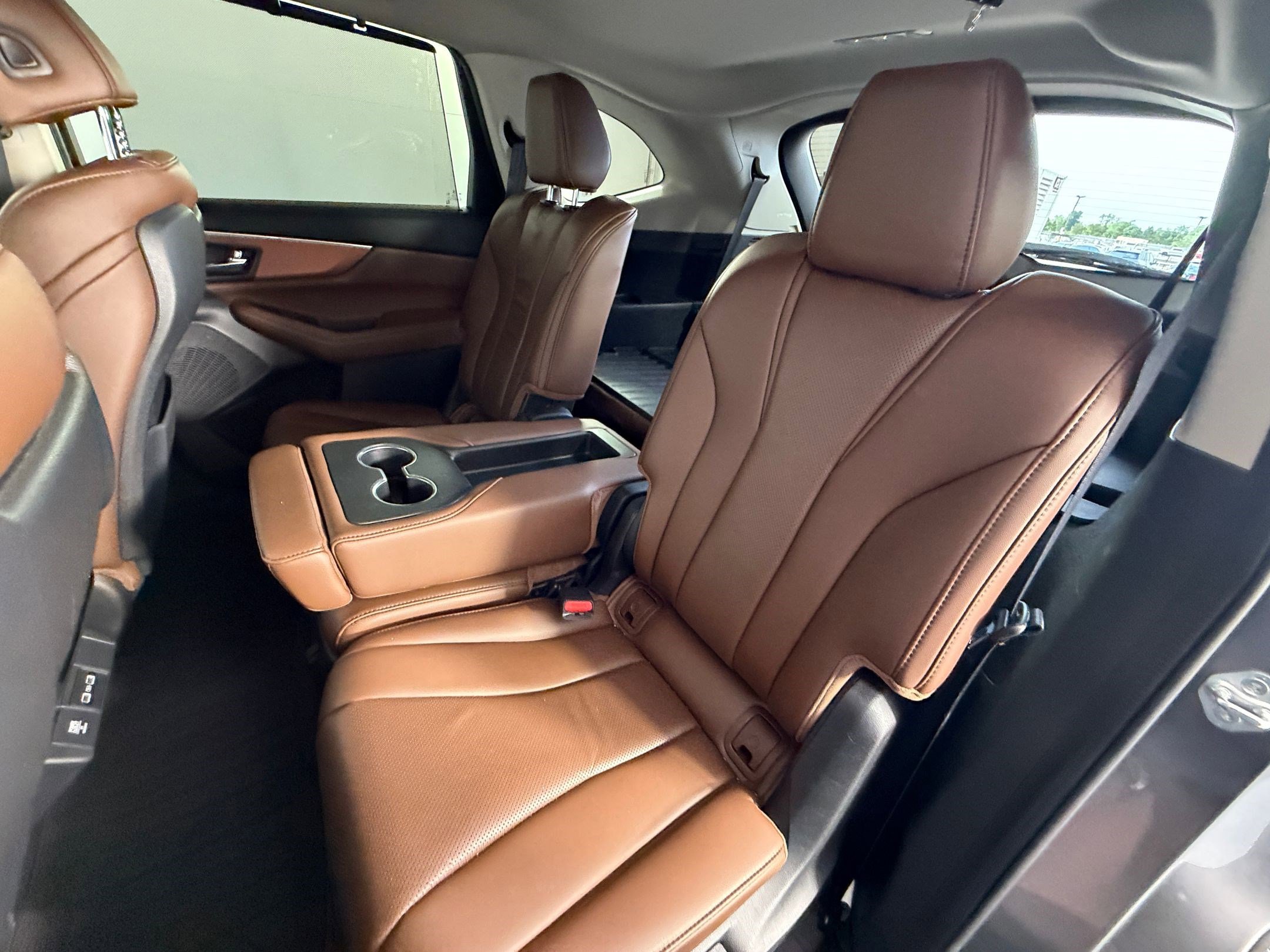 Used 2022 Acura MDX FWD w/ Technology Package image 29