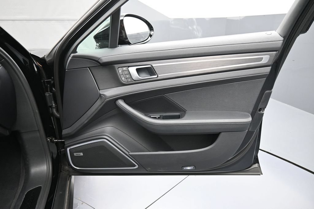 Certified 2023 Porsche Panamera 4 Platinum Edition AWD/4WD image 29
