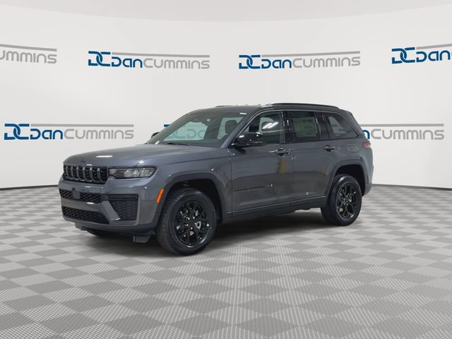 New 2026 Jeep Grand Cherokee Altitude AWD/4WD image 4