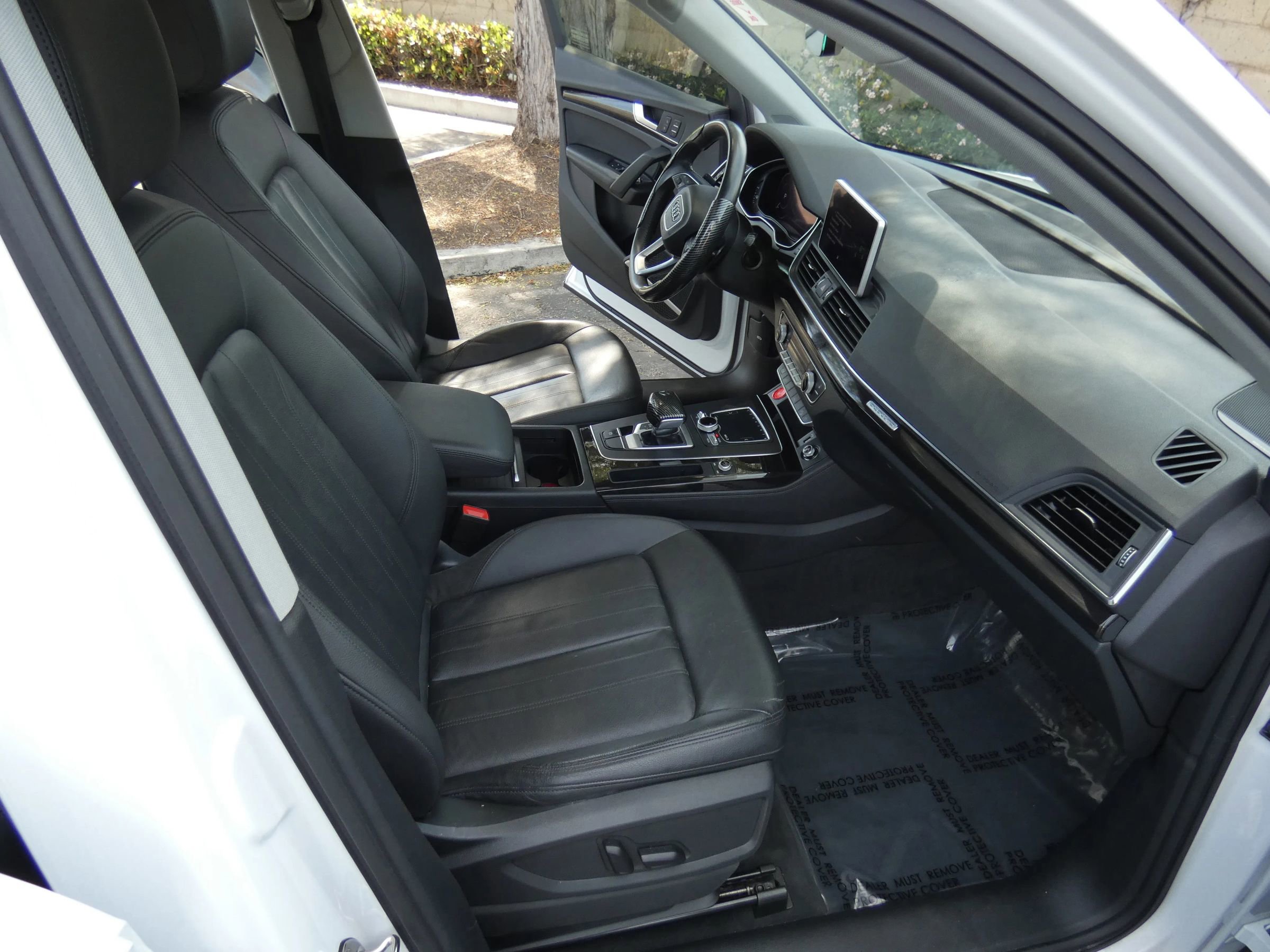 Used 2020 Audi Q5 e Premium Plus image 26