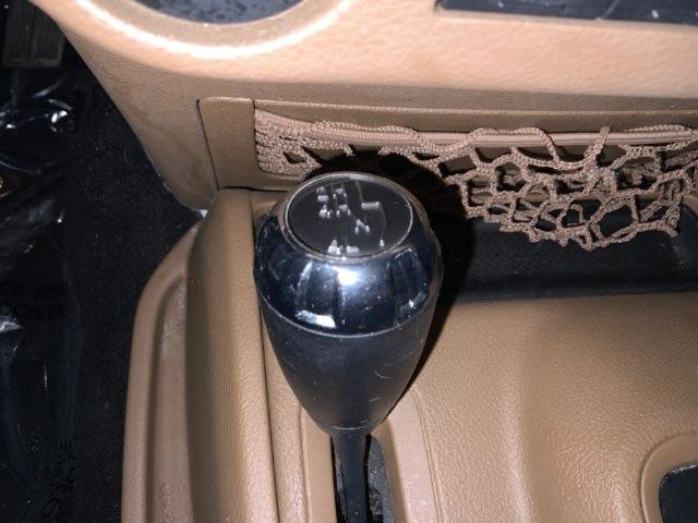 Used 2017 Jeep Wrangler Unlimited Rubicon w/ Connectivity Group image 15