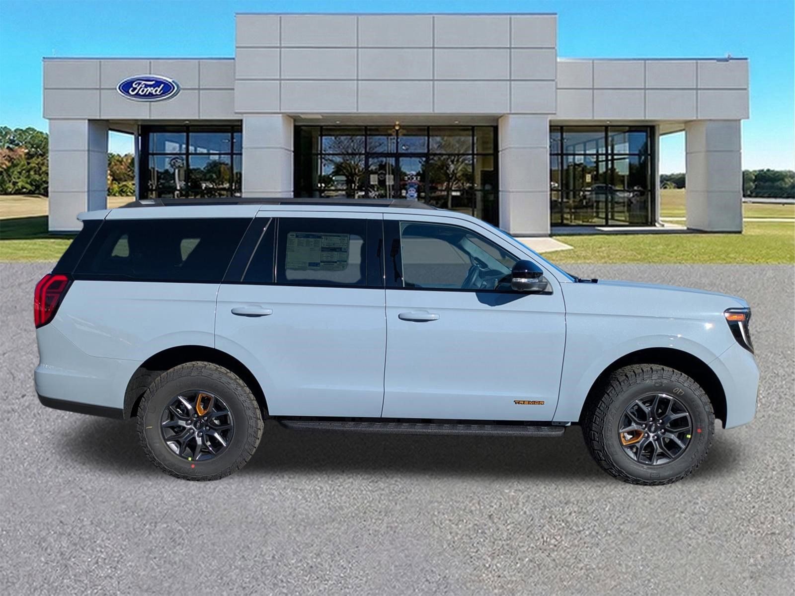 New 2025 Ford Expedition Tremor video 3