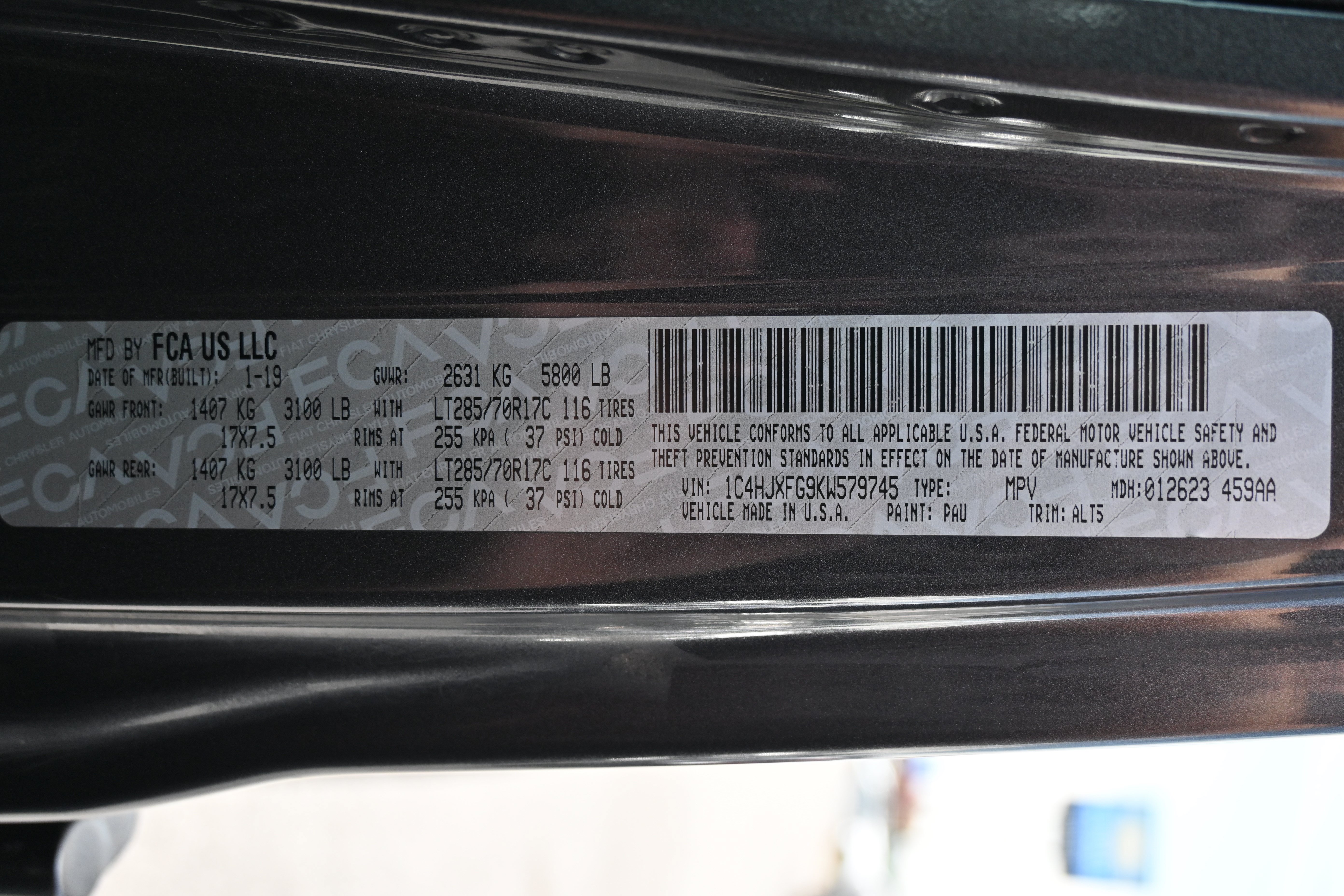 Used 2019 Jeep Wrangler Unlimited Rubicon w/ Dual Top Group AWD/4WD image 17