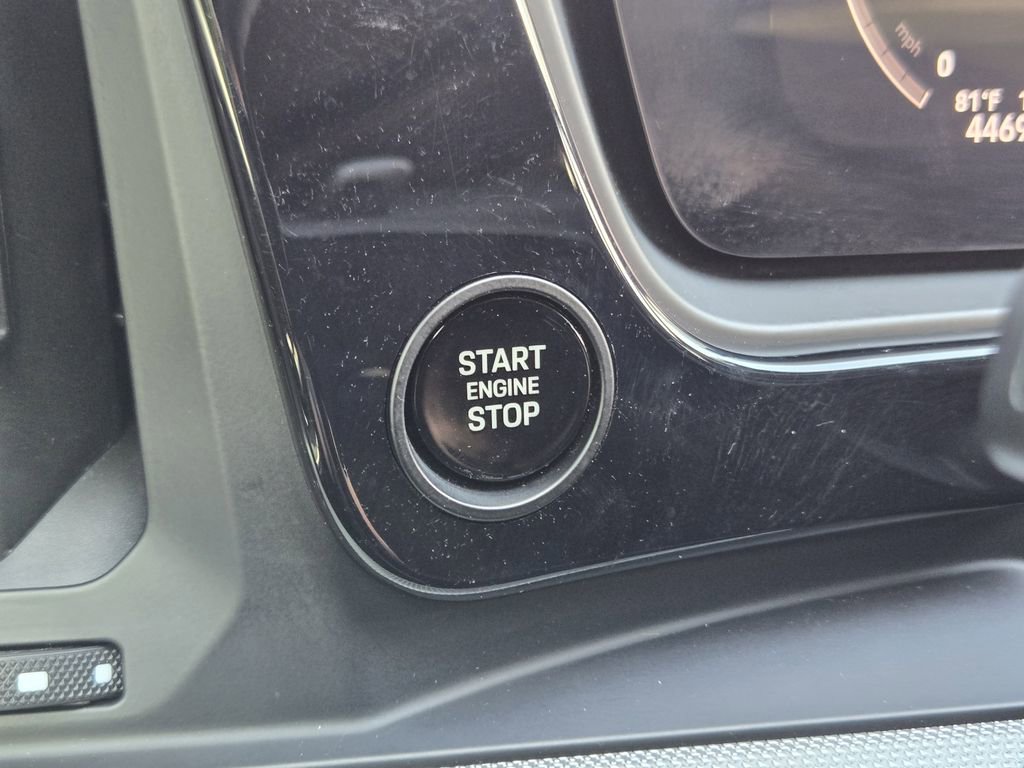 Used 2024 Porsche Cayenne Coupe image 28