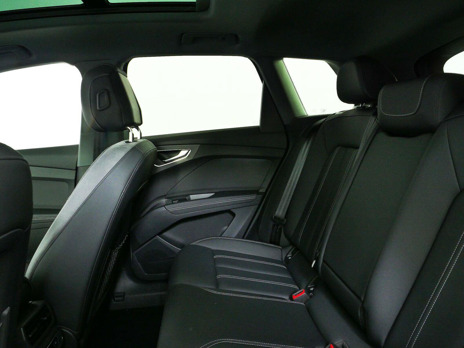 Used 2023 Audi Q4 e-tron Premium w/ Convenience Package AWD/4WD image 19