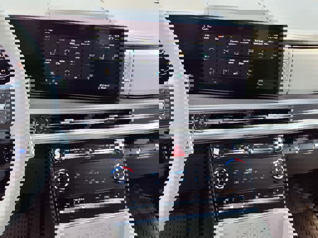 New 2026 Hyundai Santa Fe SE image 16