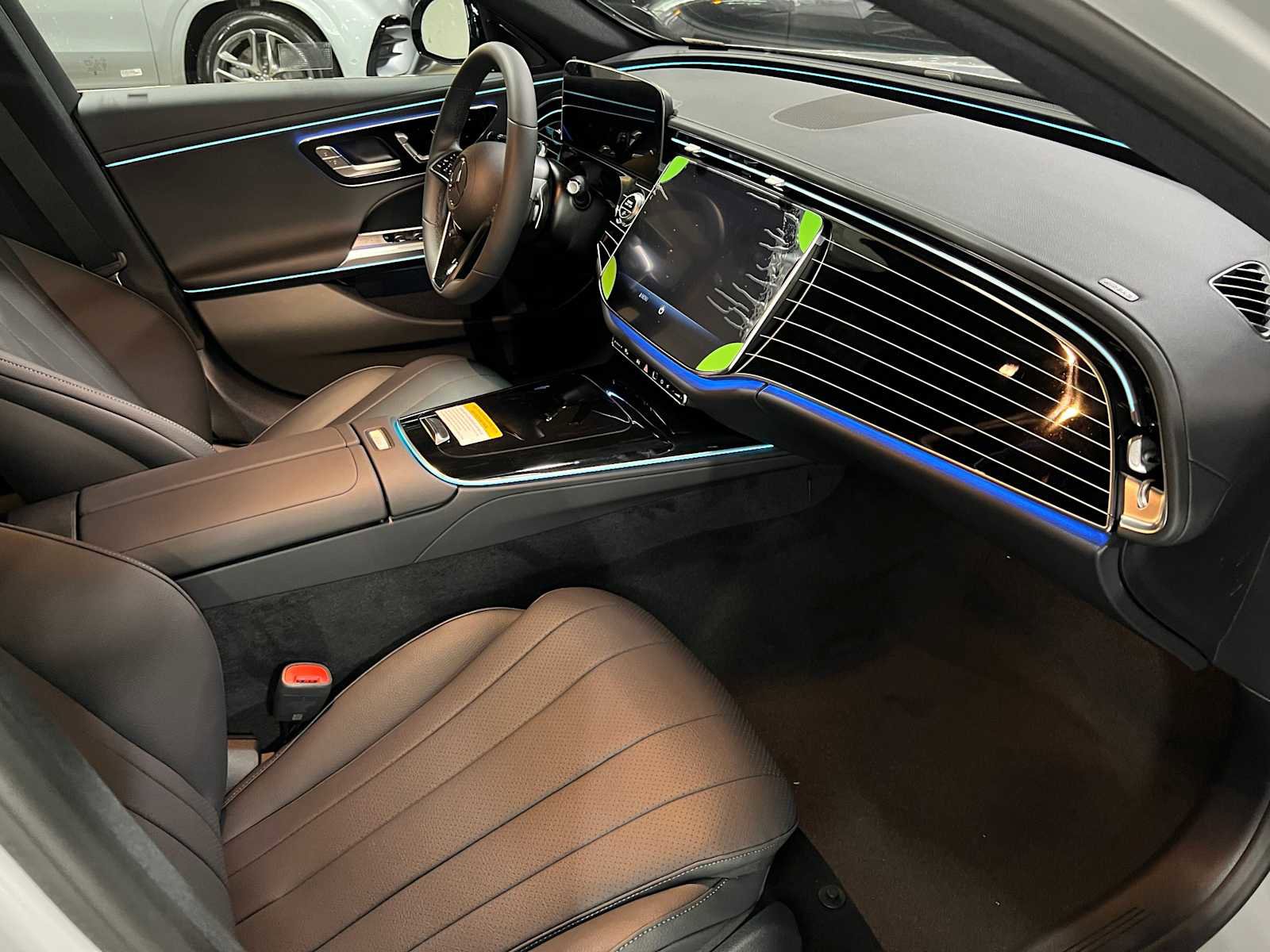 New 2026 Mercedes-Benz E 350 4MATIC Sedan image 11