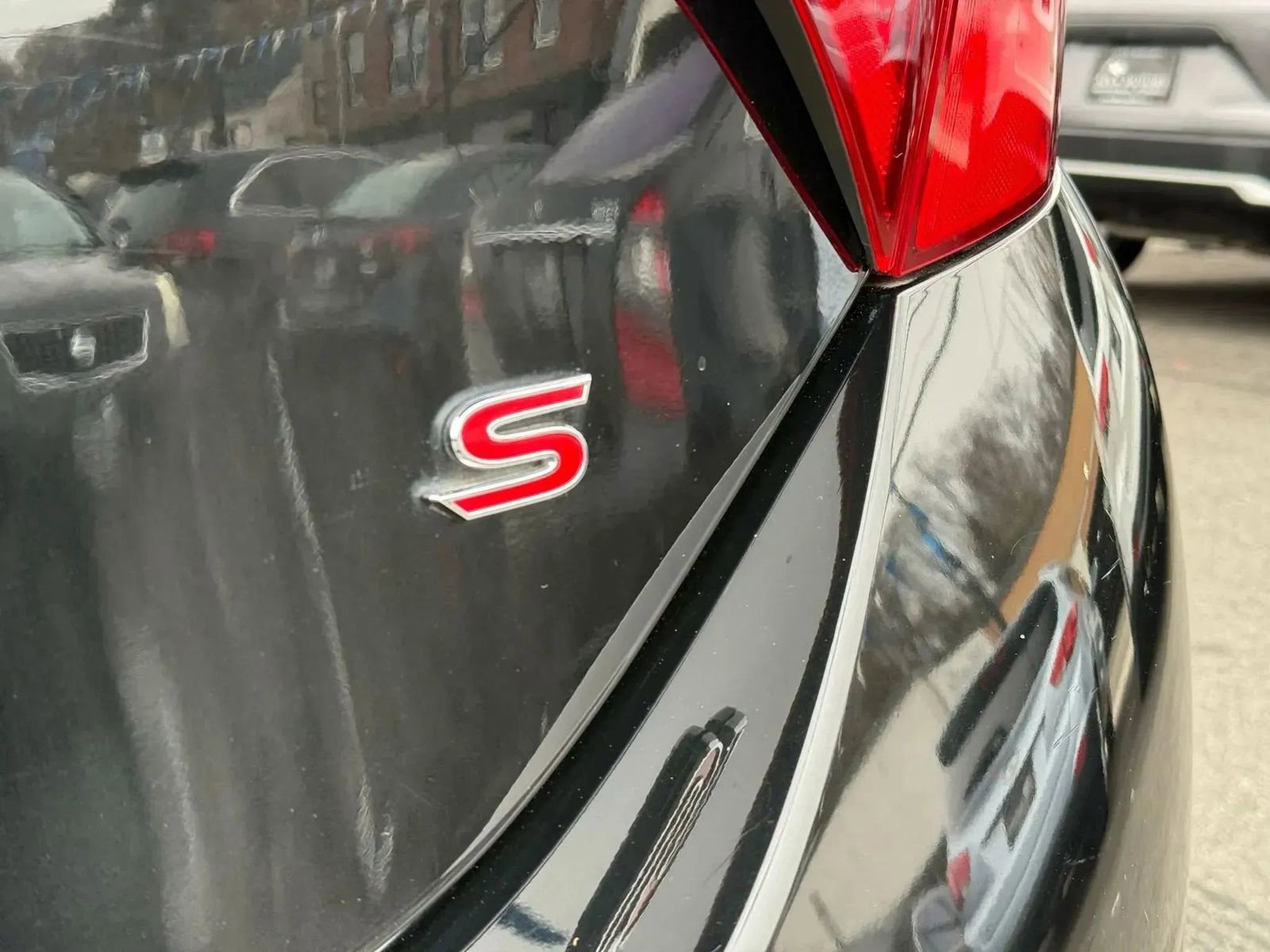 Used 2015 Toyota Corolla S image 6