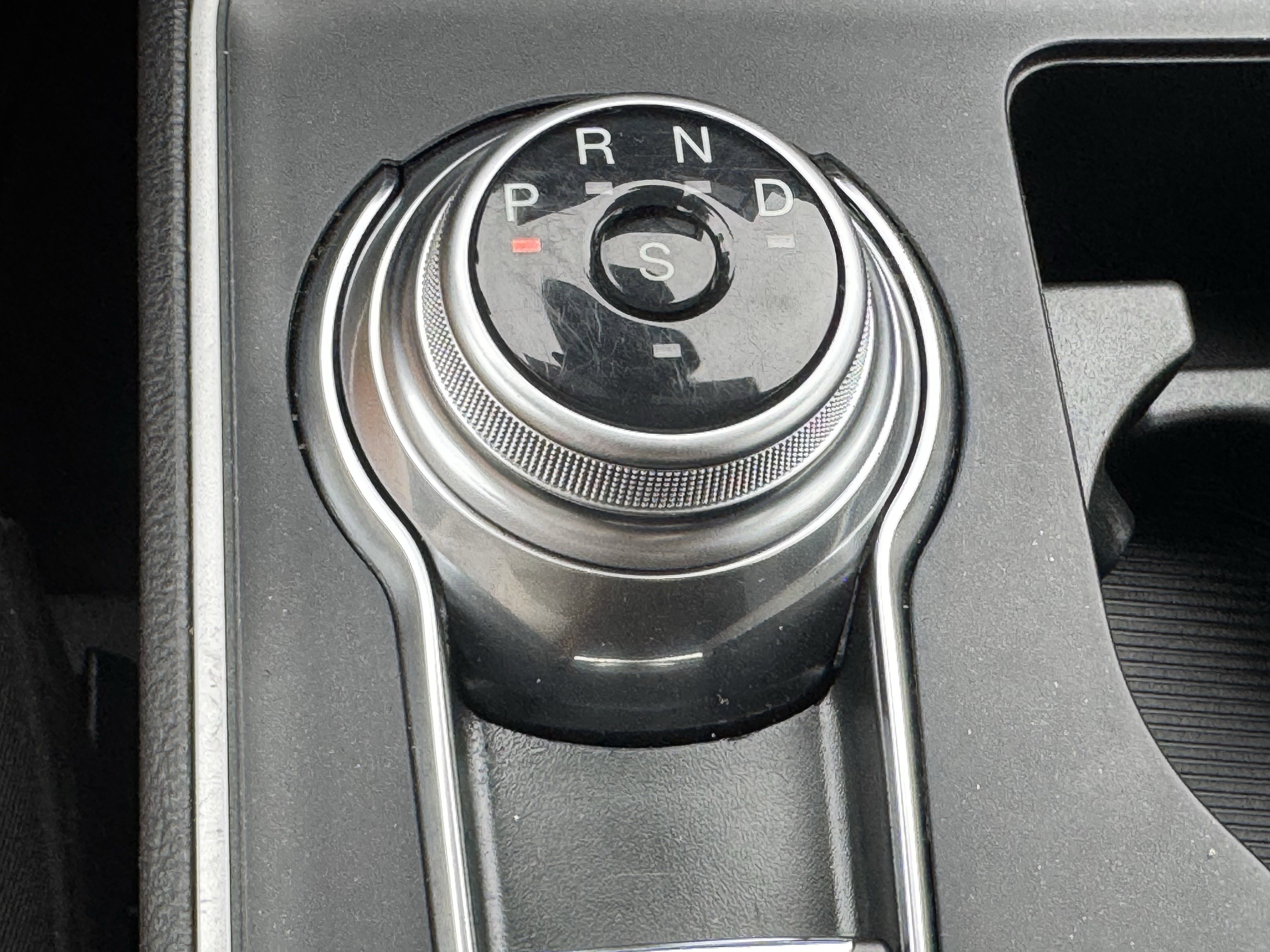 Certified 2024 Ford Edge SE image 24