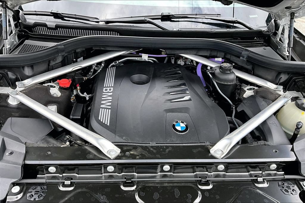 Certified 2026 BMW X7 xDrive40i AWD/4WD image 30