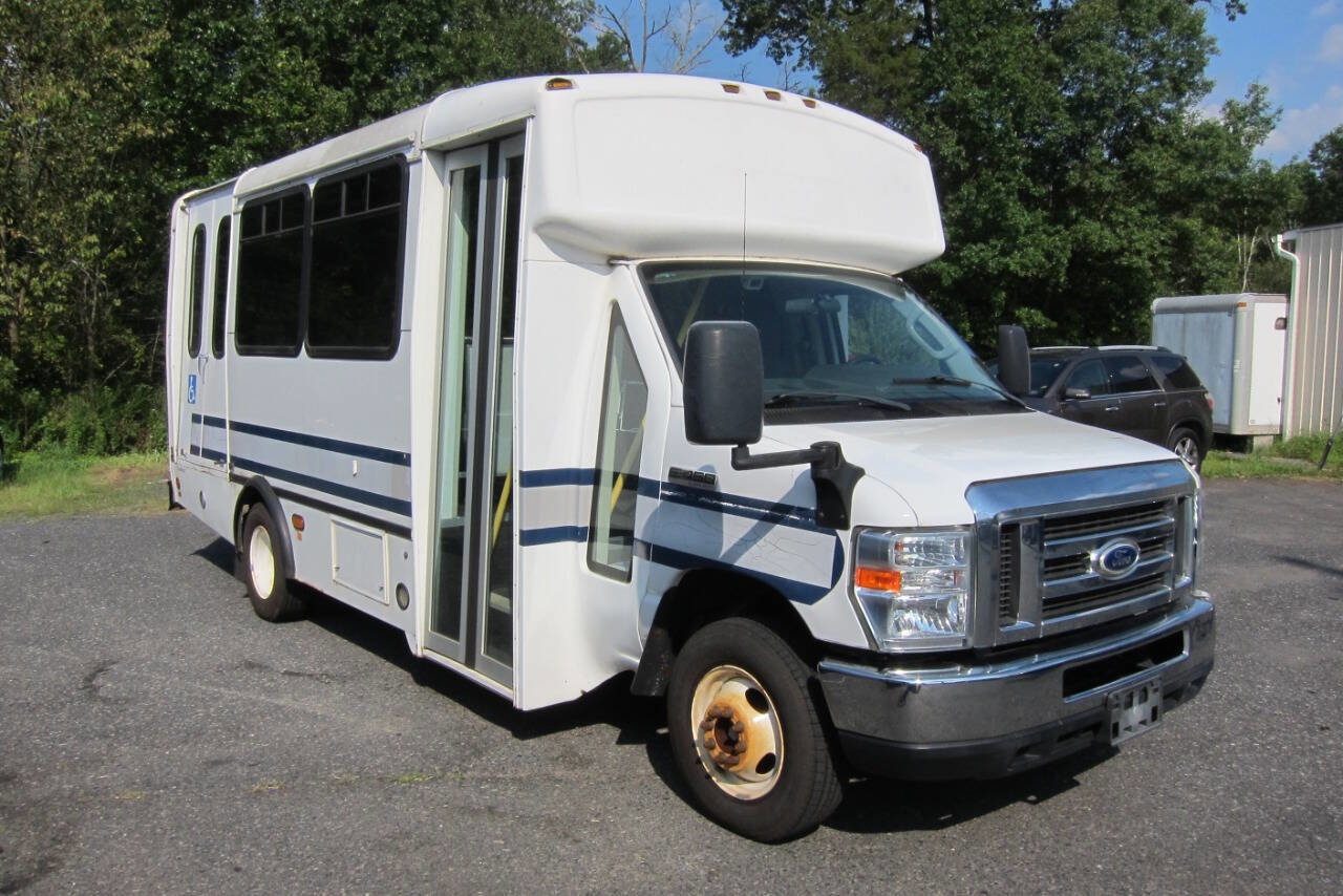 Used 2014 Ford E-450 and Econoline 450 Super Duty w/ Shuttle Bus Prep Package image 6