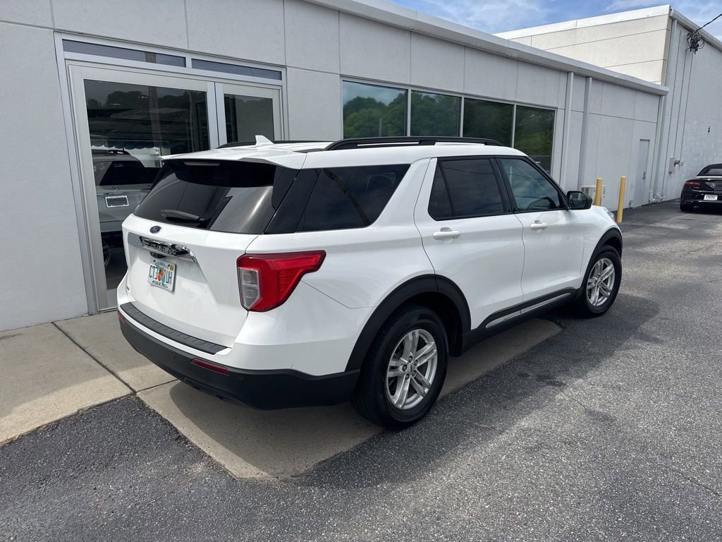 Used 2023 Ford Explorer XLT image 12