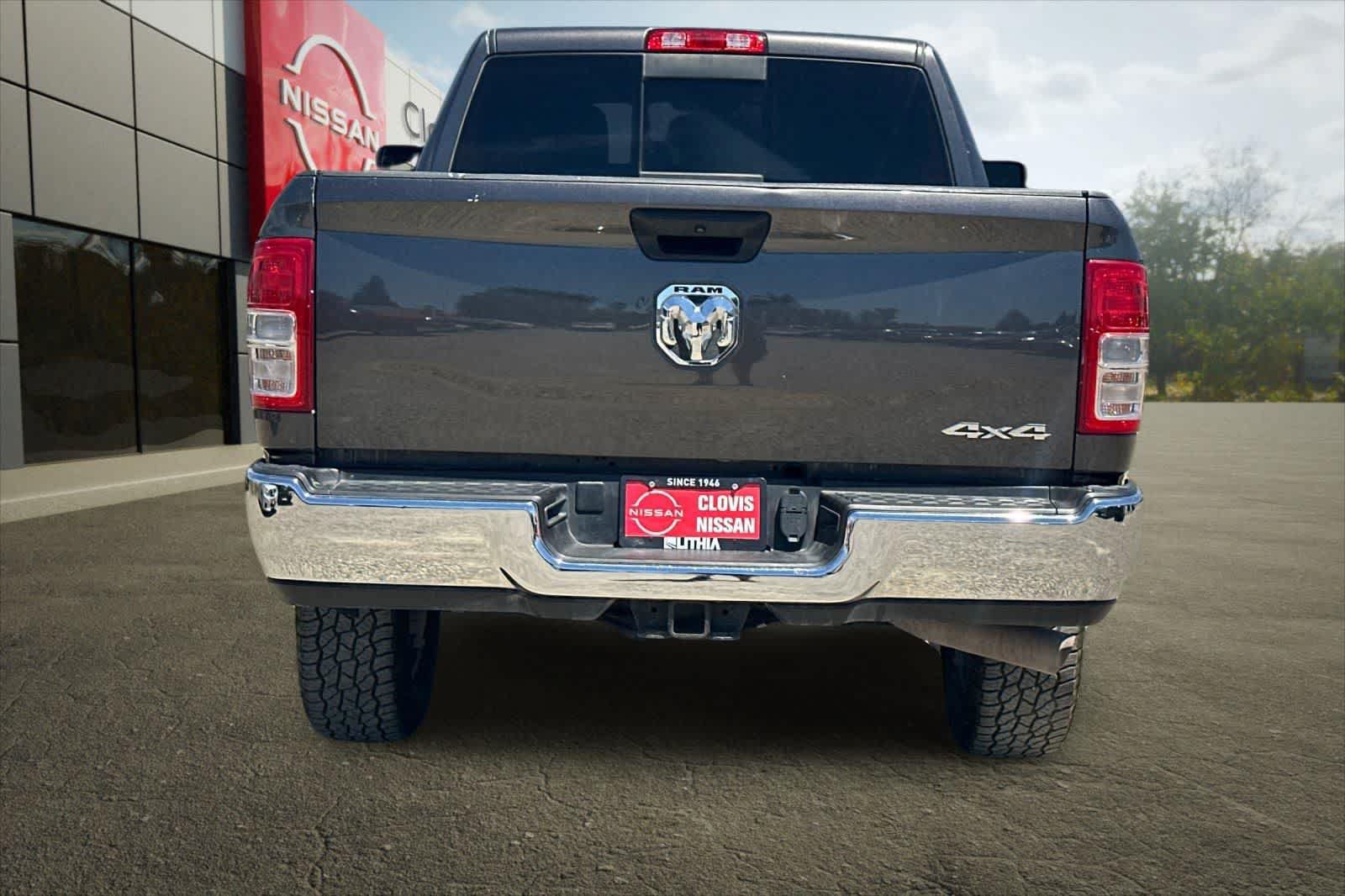 Used 2024 RAM 2500 Tradesman w/ Chrome Appearance Group AWD/4WD image 8
