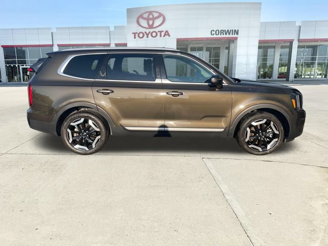Used 2025 Kia Telluride S FWD image 6