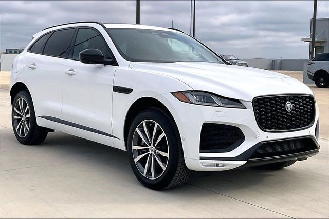 New 2026 Jaguar F-PACE R-Dynamic S image 2