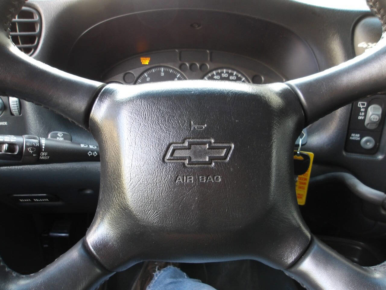 Used 2002 Chevrolet Blazer LS w/ Preferred Equipment Group image 16