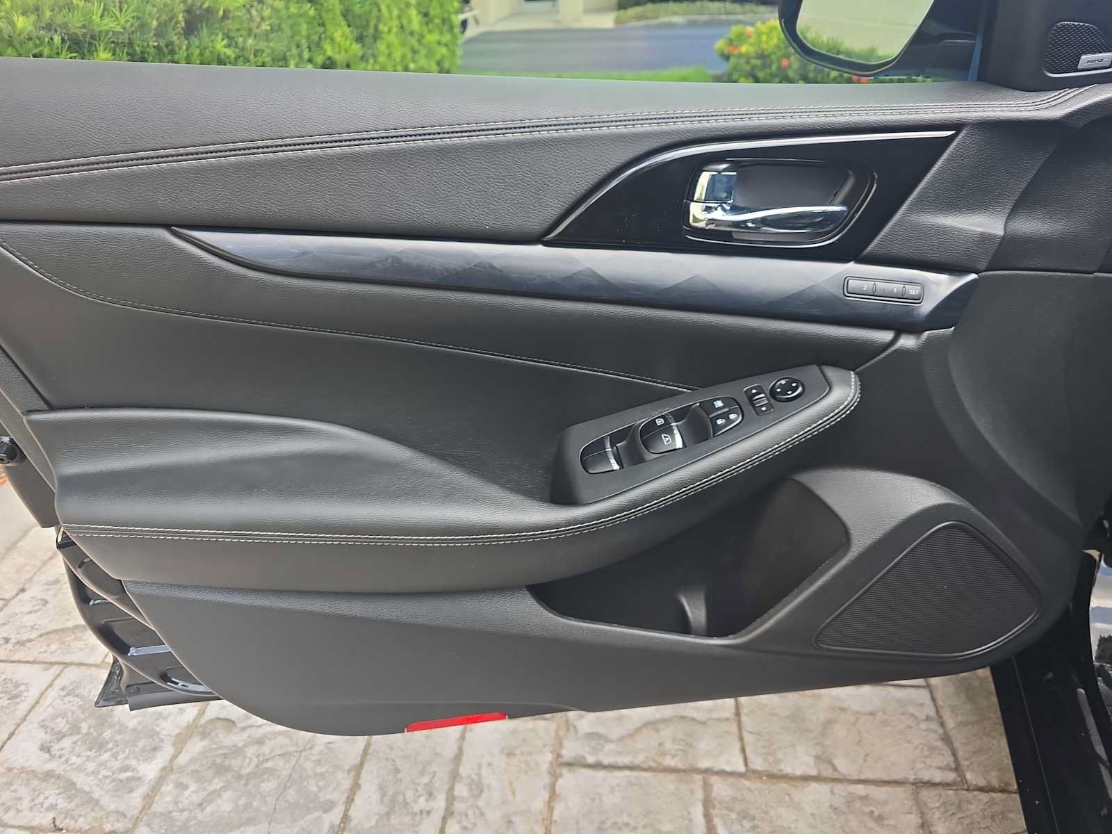 Used 2021 Nissan Maxima Platinum FWD image 15
