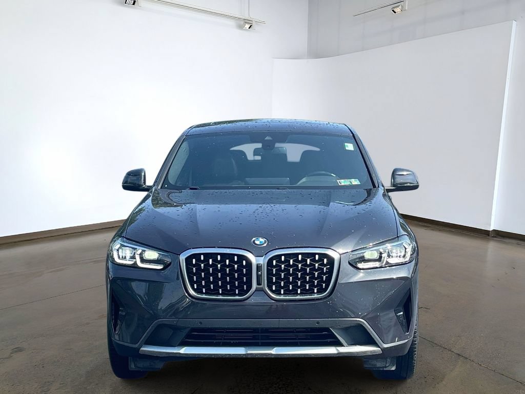 Used 2023 BMW X4 xDrive30i w/ Premium Package AWD/4WD image 2