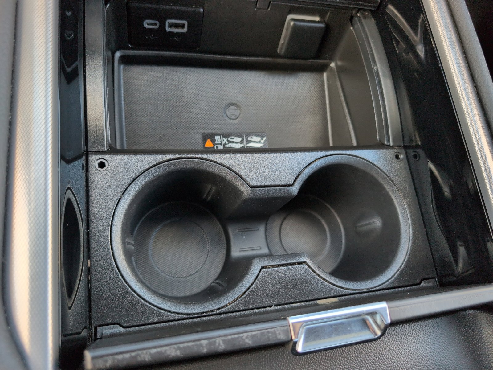 Used 2024 GMC Yukon Denali w/ Advanced Technology Package image 30