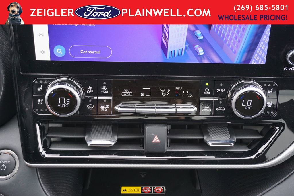 Used 2025 Toyota Highlander Platinum image 25