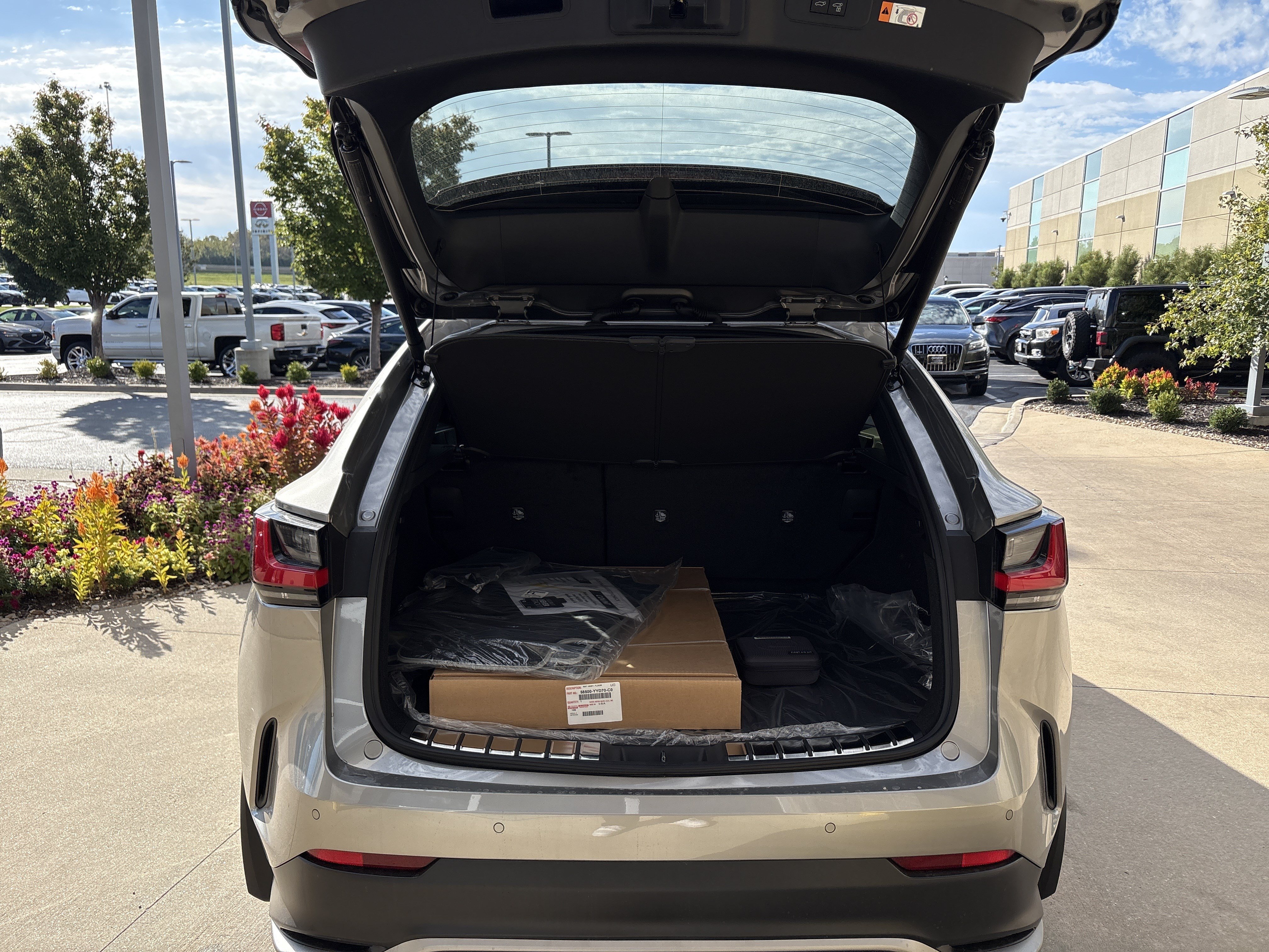 New 2026 Lexus NX 350 F Sport AWD/4WD image 33