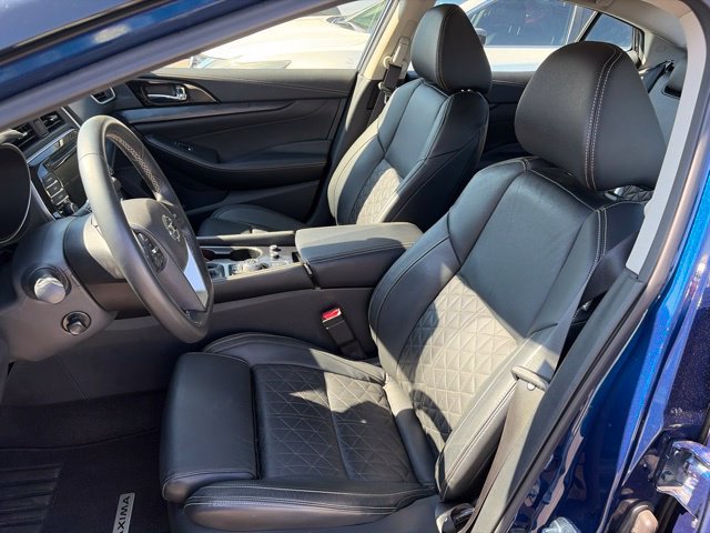 Used 2022 Nissan Maxima Platinum w/ Sport Mat Group FWD image 27