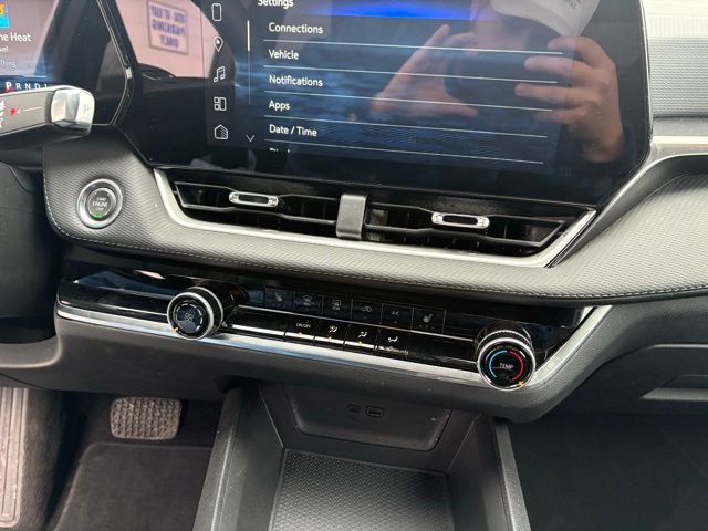 Used 2025 Chevrolet Equinox LT image 20