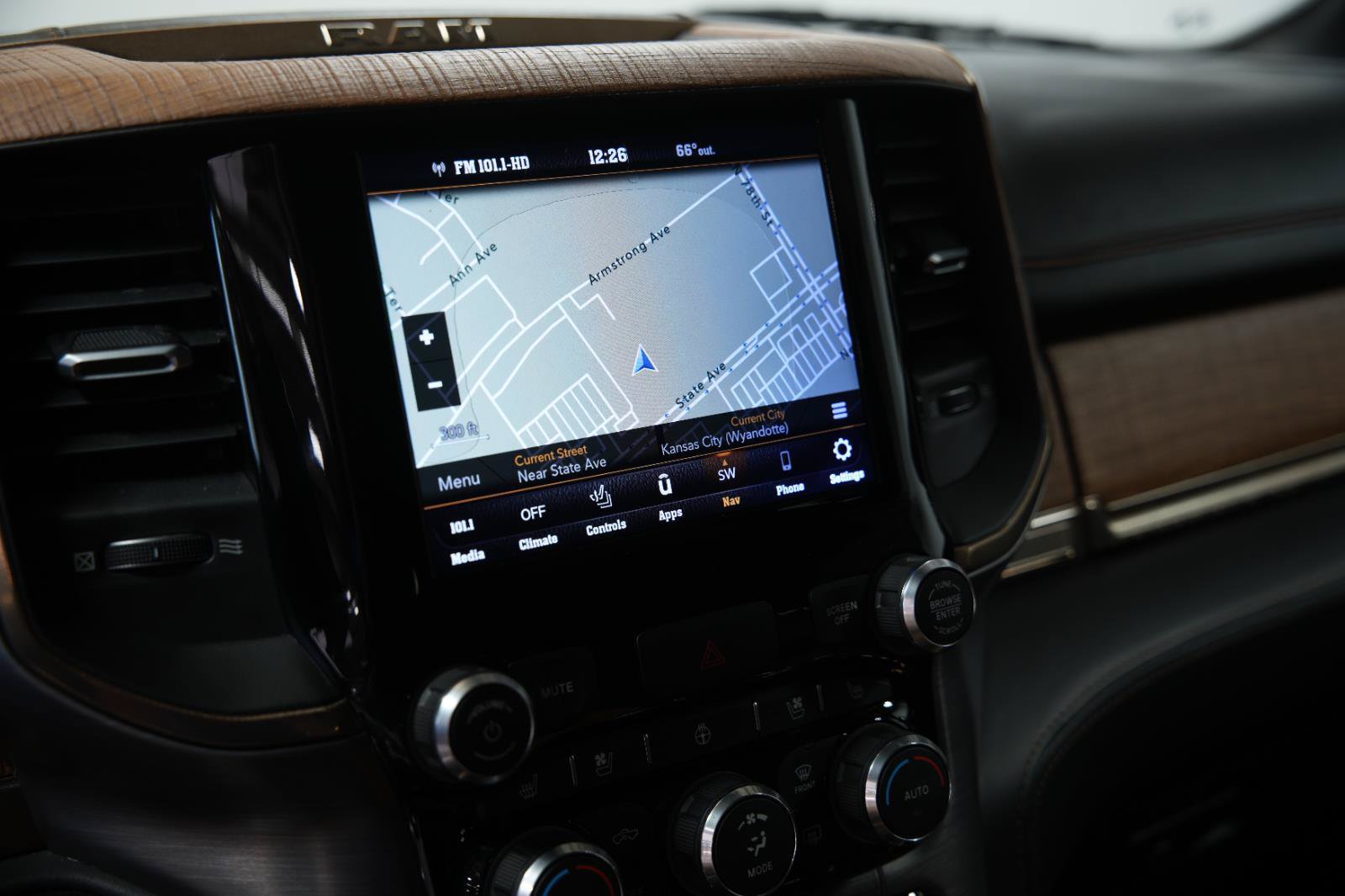Used 2020 RAM 1500 Limited w/ Off Road Group AWD/4WD image 41