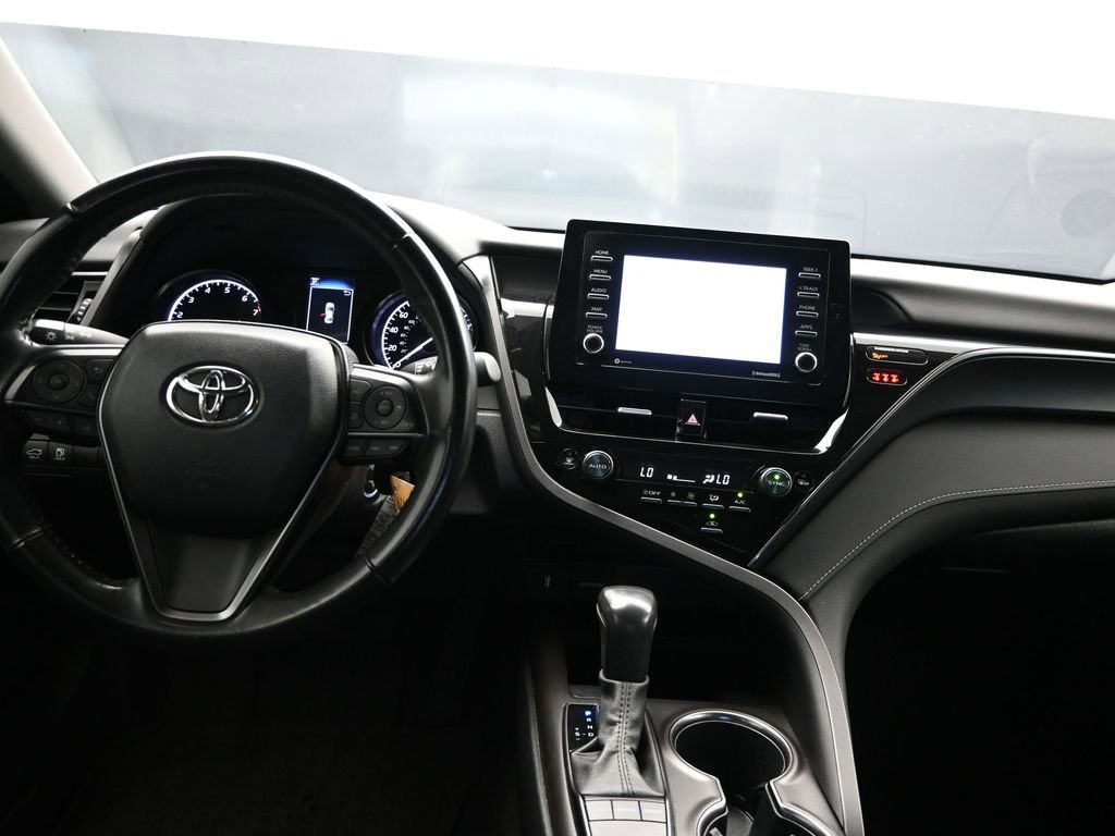 Used 2023 Toyota Camry SE image 38