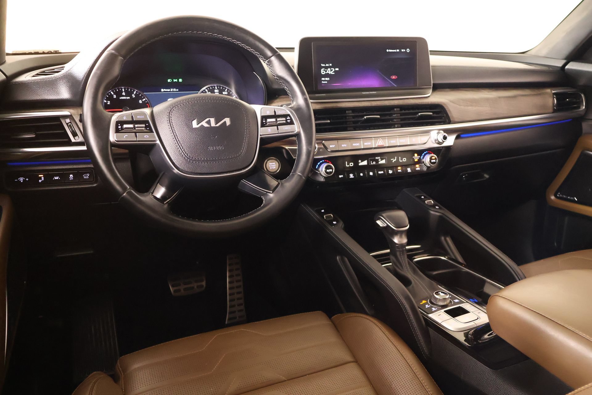 Used 2022 Kia Telluride SX w/ SX Prestige Package AWD/4WD image 2