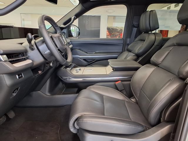 New 2026 Lincoln Navigator Reserve w/ Jet Appearance Package AWD/4WD image 7