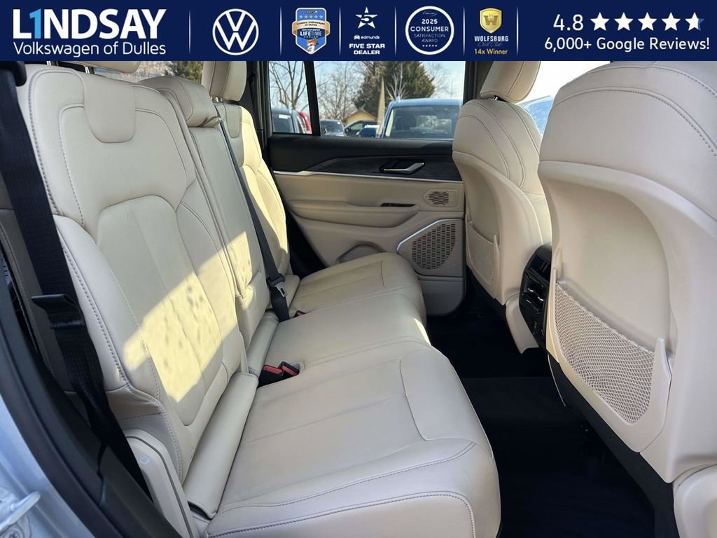 Used 2022 Jeep Grand Cherokee Limited 4xe image 12