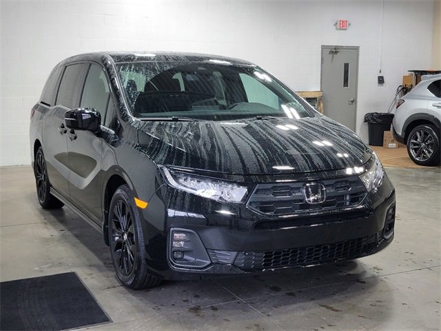 Used 2025 Honda Odyssey Sport-L image 4