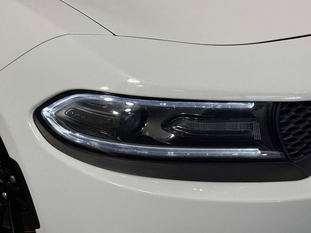 Used 2018 Dodge Charger R/T RWD image 15