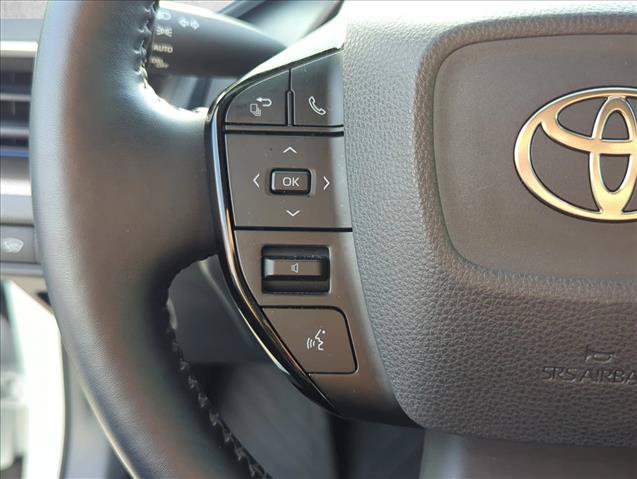 Used 2025 Toyota Prius XLE FWD image 12